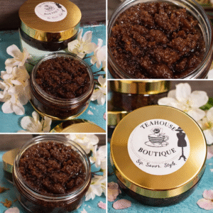 Warm cinnamon and brown sugar lip scrub